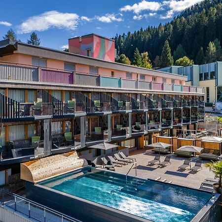 Ravelli Sporting Hotell Mezzana  Exteriör bild