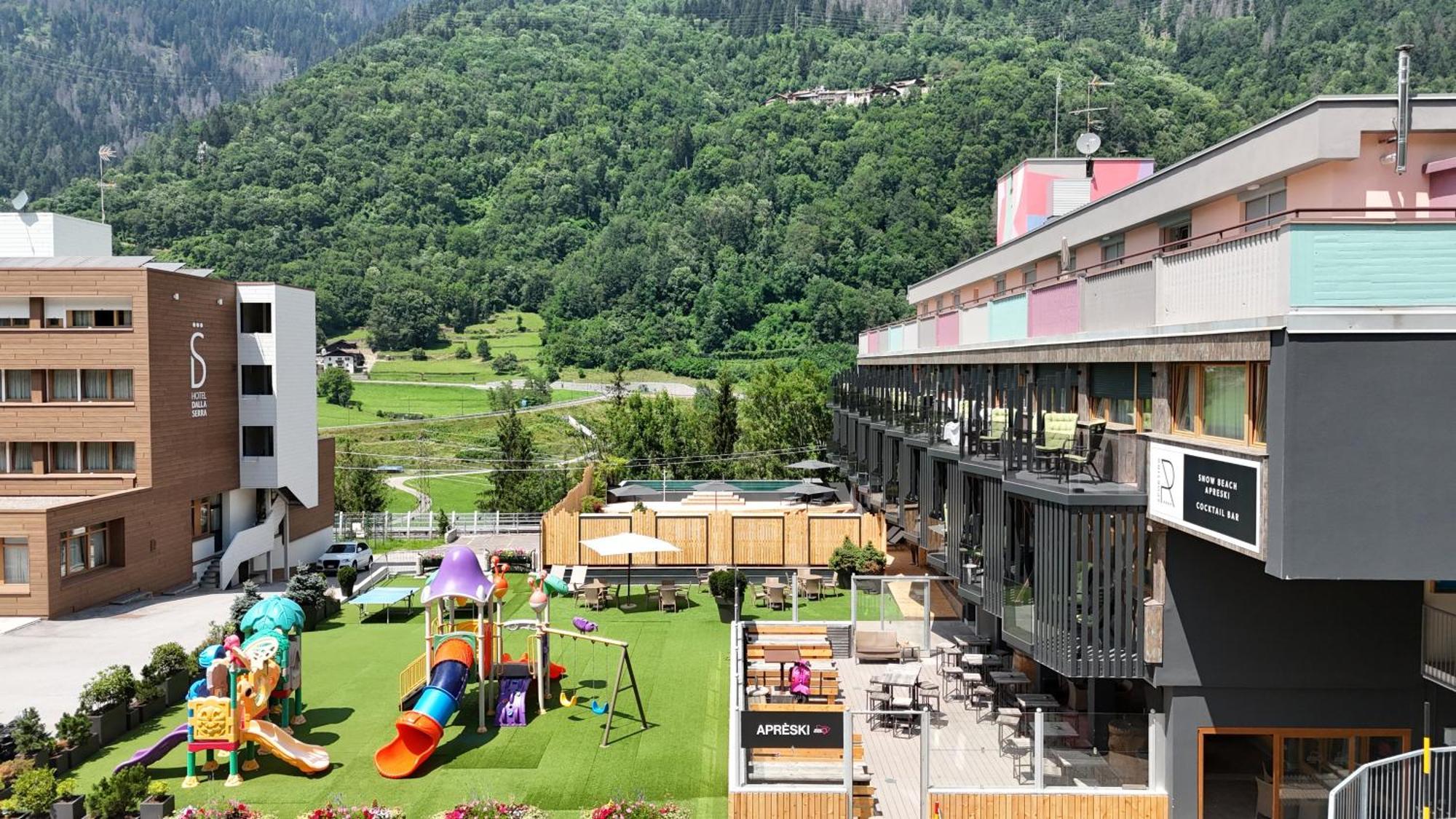 Ravelli Sporting Hotell Mezzana  Exteriör bild